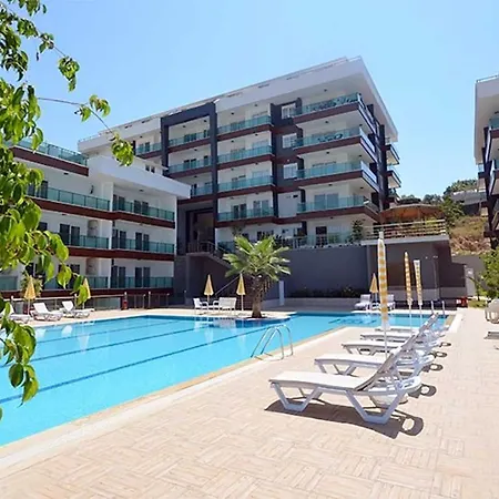 Peaceful Riverside Retreat 10-min Walk To Beach, Steps From National Park In Apartment *