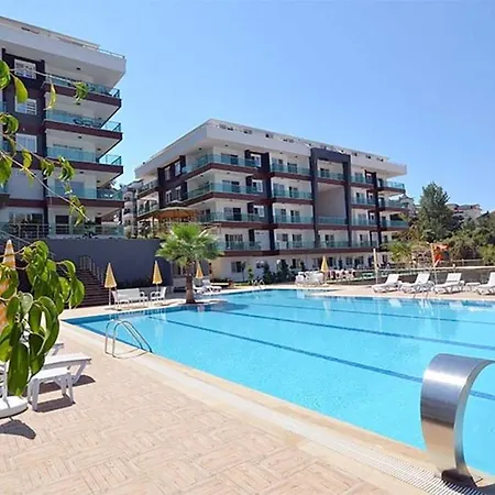 Peaceful Riverside Retreat 10-min Walk To Beach, Steps From National Park In Apartment Alanya
