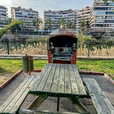 Apartment Peaceful Riverside Retreat 10-min Walk To Beach, Steps From National Park In *