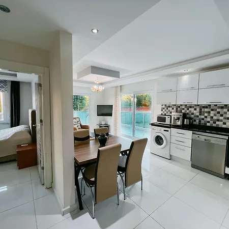 Apartment Peaceful Riverside Retreat 10-min Walk To Beach, Steps From National Park In